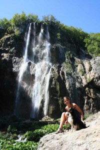 S Arin u najväčšieho vodopádu Plitvických jazier